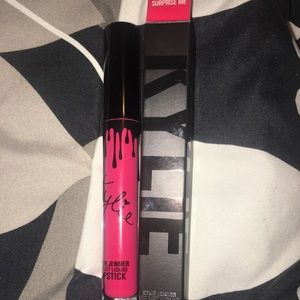 kylie cosmetics liquid velvet lipstick lip kit 💋